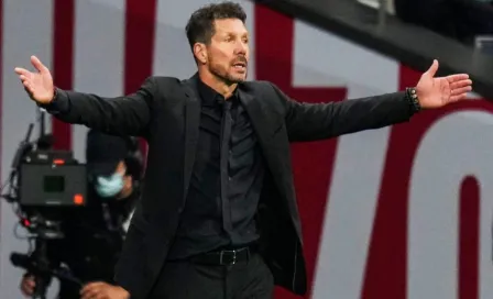 Simeone sobre no saludar a otros DT en los partidos: 'La falsedad no me gusta'