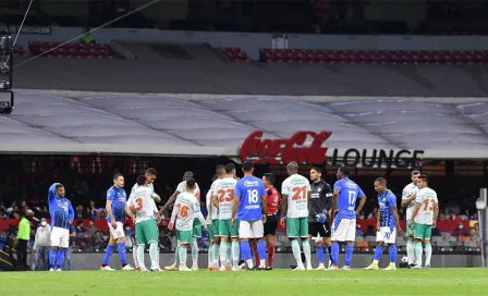 Cruz Azul vs León: Grito homofóbico apareció en el Estadio Azteca y detuvo el juego