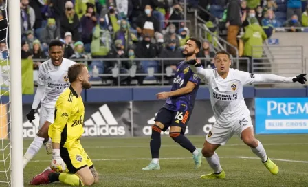 Video: Chicharito, al borde de las lágrimas tras eliminación del Galaxy