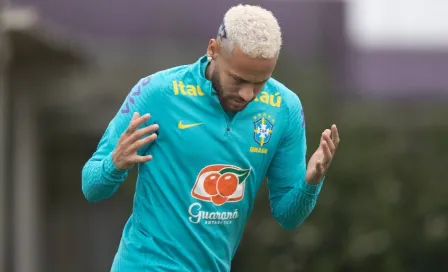 Neymar sorprendió con nuevo 'look' de Batman en concentración de Brasil