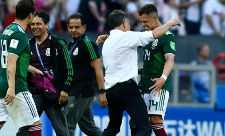 Chicharito Hernández: Asistente de Osorio, sorprendido con 'castigo' de Martino al delantero