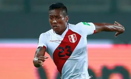 América: Pedro Aquino se resintió de lesión en juego con la selección de Perú