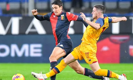 Johan Vásquez: Titular en la derrota del Genoa frente al Roma