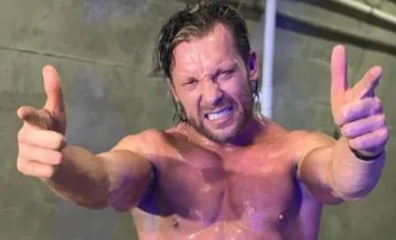 AAA: Kenny Omega será operado; Megacampeonato queda vacante