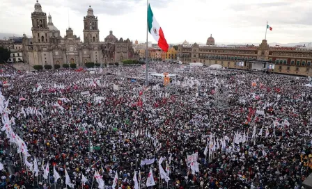 AMLO abarrotó el Zócalo con 150 mil personas en su tercer informe de gobierno