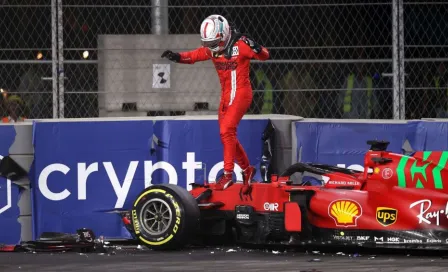 F1: Charles Leclerc chocó y destrozó su monoplaza durante práctica libre