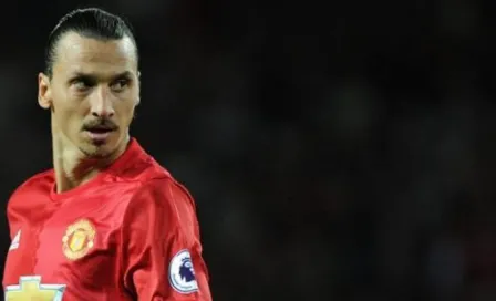 Manchester United: Zlatan Ibrahimovic causó pérdidas millonarias por anticipar su fichaje