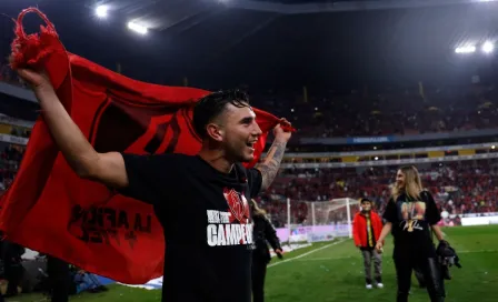 Atlas: Edgar Zaldívar visitó la Basílica de Guadalupe; llevó su medalla de campeón