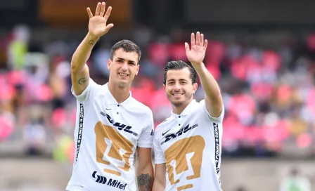 Pumas: Alan Mozo y Juan Dinenno donaron juguetes a un albergue