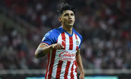 Chivas: Alan Pulido se puede llevar casi 2 mdd si le gana demanda al Rebaño