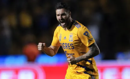 André-Pierre Gignac: Presumió lujoso abrigo durante la Navidad