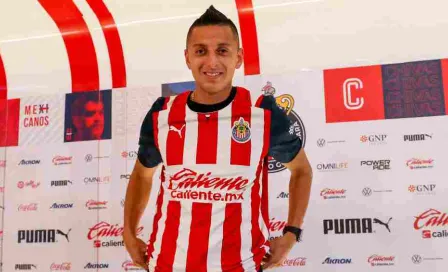 Piojo Alvarado: Se enteró de su fichaje a Chivas con su familia en Navidad