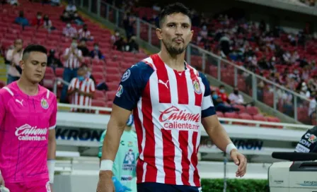 Jesús Molina: 'A Chivas se le representa en la cancha y con lo que la gente ve fuera'