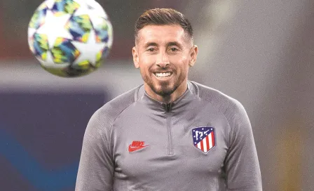 Héctor Herrera: Regresó a los entrenamientos grupales y podrá jugar vs Villarreal