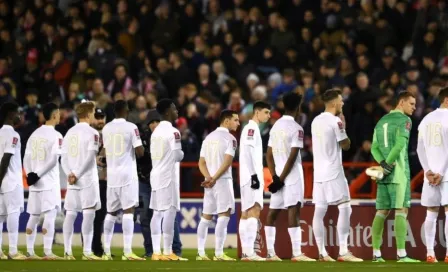 Arsenal estrenó nuevo uniforme completamente blanco en partido de la FA Cup