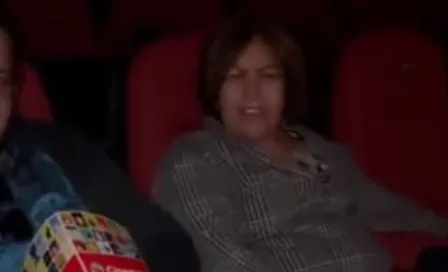 Mujer provocó pelea en cine por no usar cubrebocas: "¿Tanto pe... por esto?"