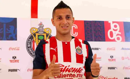 Chivas: Piojo Alvarado y Luis Olivas superaron el Covid-19 y estarán disponibles vs Pachuca