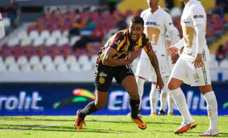 Video: Marco Granados anotó golazo de chilena con Leones Negros 