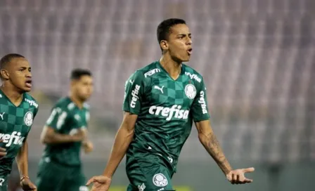 Aficionado de Sao Paulo invadió la cancha con un cuchillo en la mano