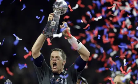 Tom Brady oficializó su retiro tras 22 temporadas y 7 títulos