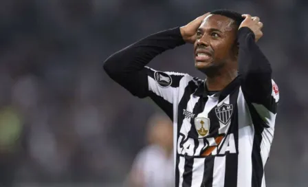 Robinho: Fiscalía italiana pide su extradición y emite orden de arresto