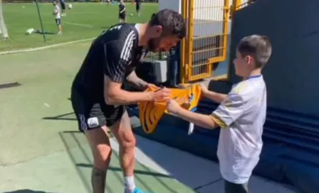 Tigres: Gignac cumplió el sueño de Iker, niño al que le quitaron cartel en el Universitario