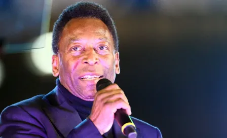 Pelé recibió el alta médica tras recuperarse de una infección urinaria