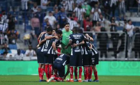 Rayados: Afición abucheó a Romo, Pizarro y Funes Mori vs América