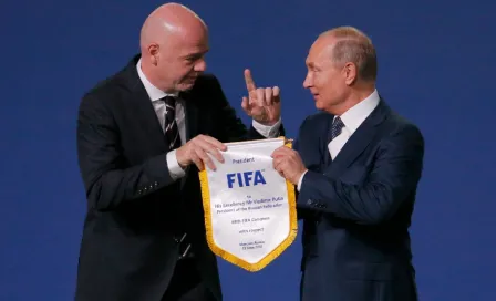 FIFA: Suspendió contratos de jugadores y entrenadores extranjeros en Ucrania y Rusia