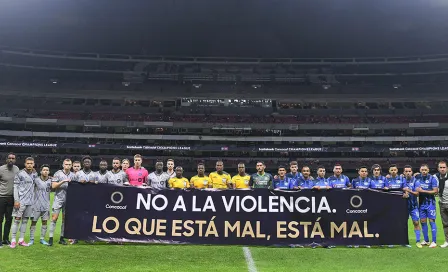 Querétaro: Cruz Azul y Montreal guardaron minuto de silencio por violencia en La Corregidora