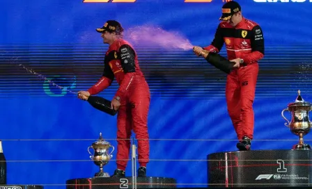 GP de Bahréin: Ferrari, con doblete, pasó por encima del campeón; Leclerc se coronó