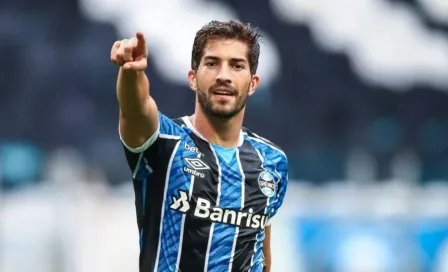 Lucas Silva: Recibió tres puntadas tras un golpe de un celular lanzado por un aficionado