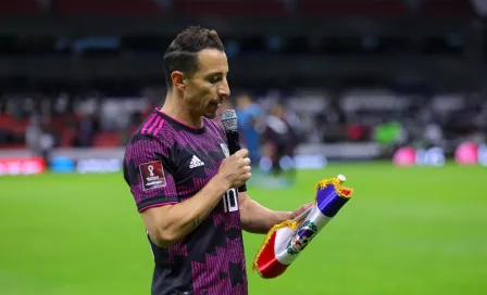 Selección Mexicana: Guardado reveló que pidieron cambio de pasto en el Azteca