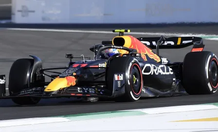 Checo Pérez terminó tercero en último entrenamiento previo al GP de Arabia Saudí