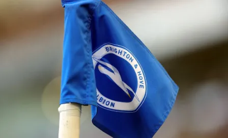 Premier League: Brighton prohibió acceso al estadio a un aficionado por cánticos homofóbicos