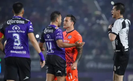 Marco Fabián a Christian Tabó: ‘Te pesa la camiseta’