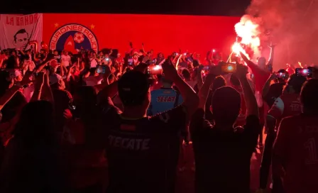 Tiburones Rojos: Aficionados se reunieron en el Pirata Fuente para celebrar el aniversario del equipo