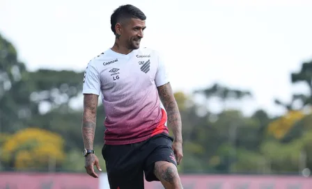 Athletico Paranaense: Lucho González duró solamente 24 horas como DT interino