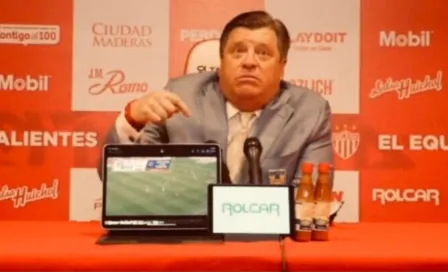 Miguel Herrera: Se presentó a conferencia de prensa con laptop para evidenciar error arbitral