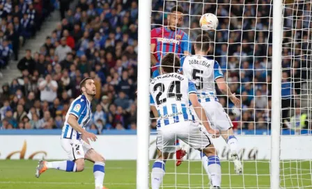 Barcelona derrotó a la Real Sociedad y sigue a la caza del Real Madrid