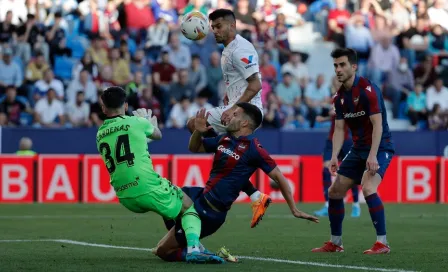 Tecatito Corona tras anotar sus primeros goles con Sevilla: 'Hemos respondido muy bien'