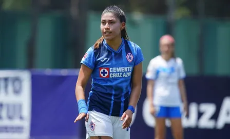 Eleisa Santos, jugadora de Cruz Azul, explotó contra quienes narran la Liga MX