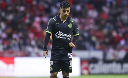 Chivas: Fernando Beltrán descartado por lesión para el partido ante Necaxa