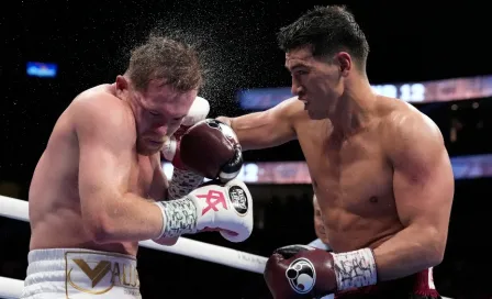 Bivol se burló de Canelo: 'Feliz 5 de mayo, te tumbé tus planes'