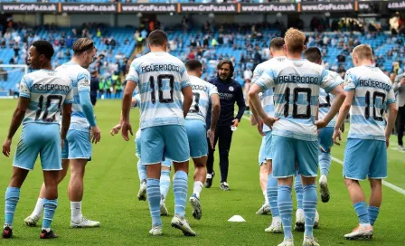 Manchester City: Calentaron con playera que rememoró el gol del título de Kun Agüero en 2012