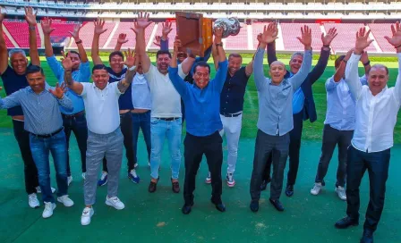 Chivas reunió al equipo que ganó la décima liga hace 25 años