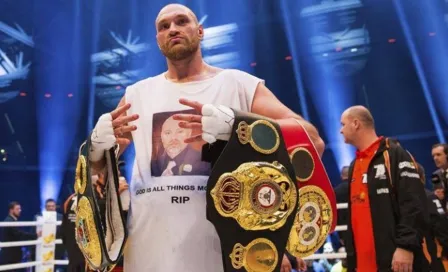 Tyson Fury a su promotor sobre revertir su retiro: 'Muéstrame el dinero'