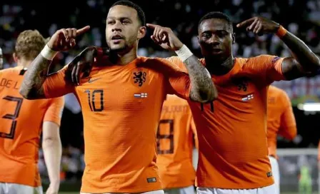 Depay y Promes derrochan talento con jugadas de fantasía en 'cascarita' en Ghana