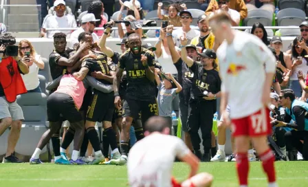 Carlos Vela: LAFC celebró la renovación del mexicano con un triunfo vs New York