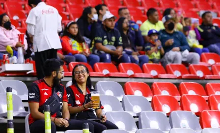 América vs Atlas: Buena entrada de ambas aficiones pese a la lluvia de la CDMX